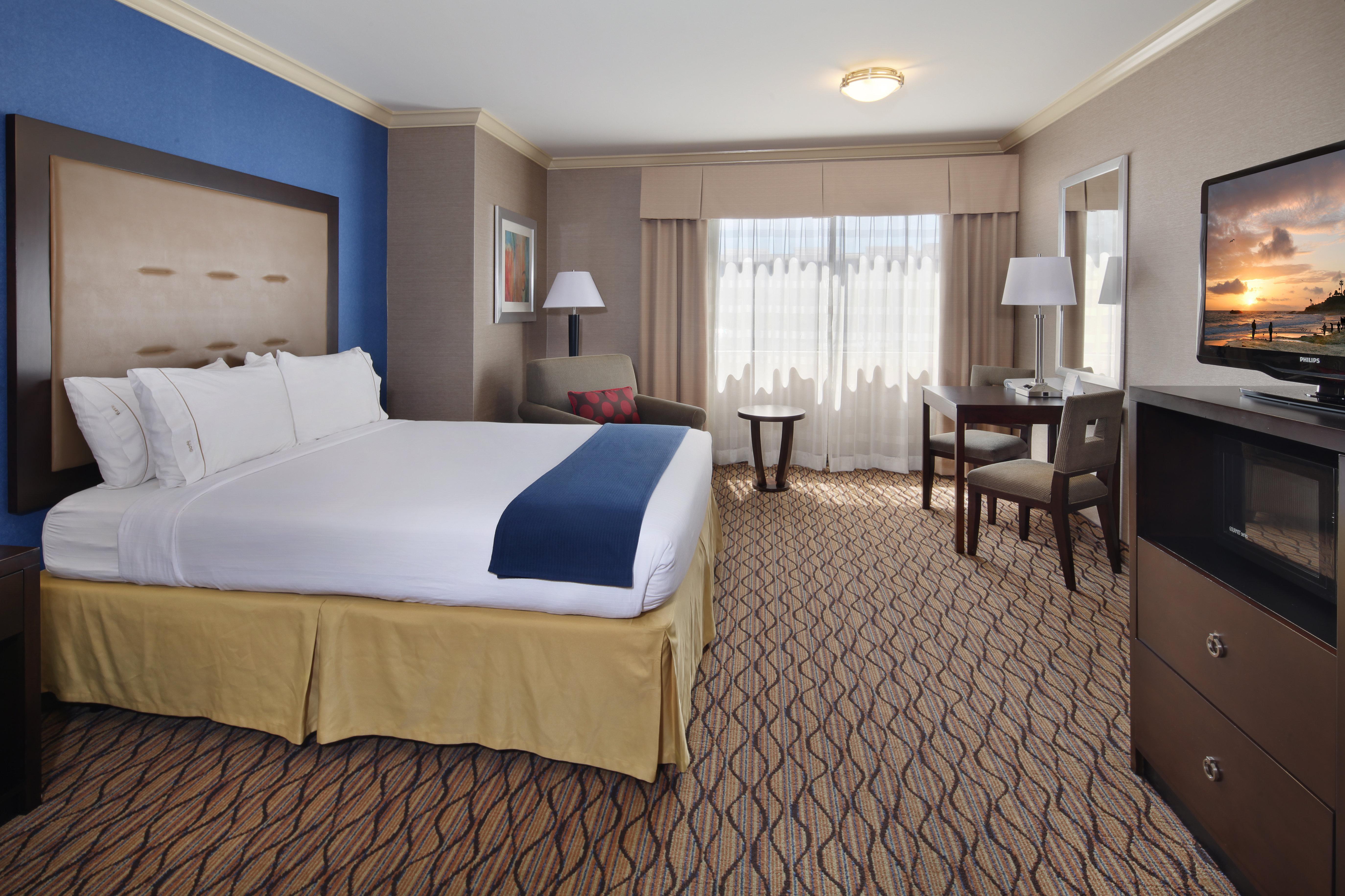 Holiday Inn Express Port Hueneme By Ihg Exterior foto