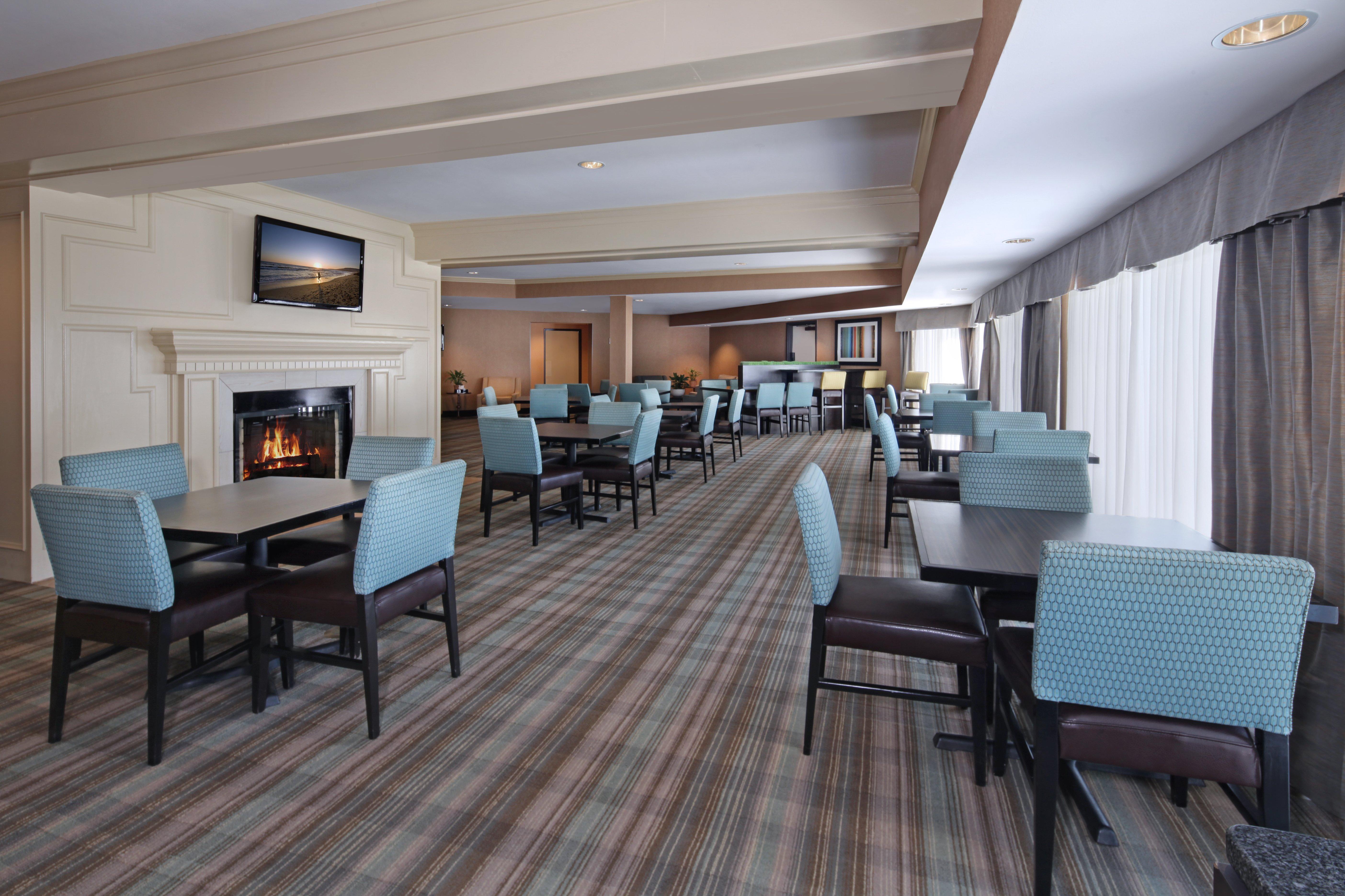 Holiday Inn Express Port Hueneme By Ihg Exterior foto