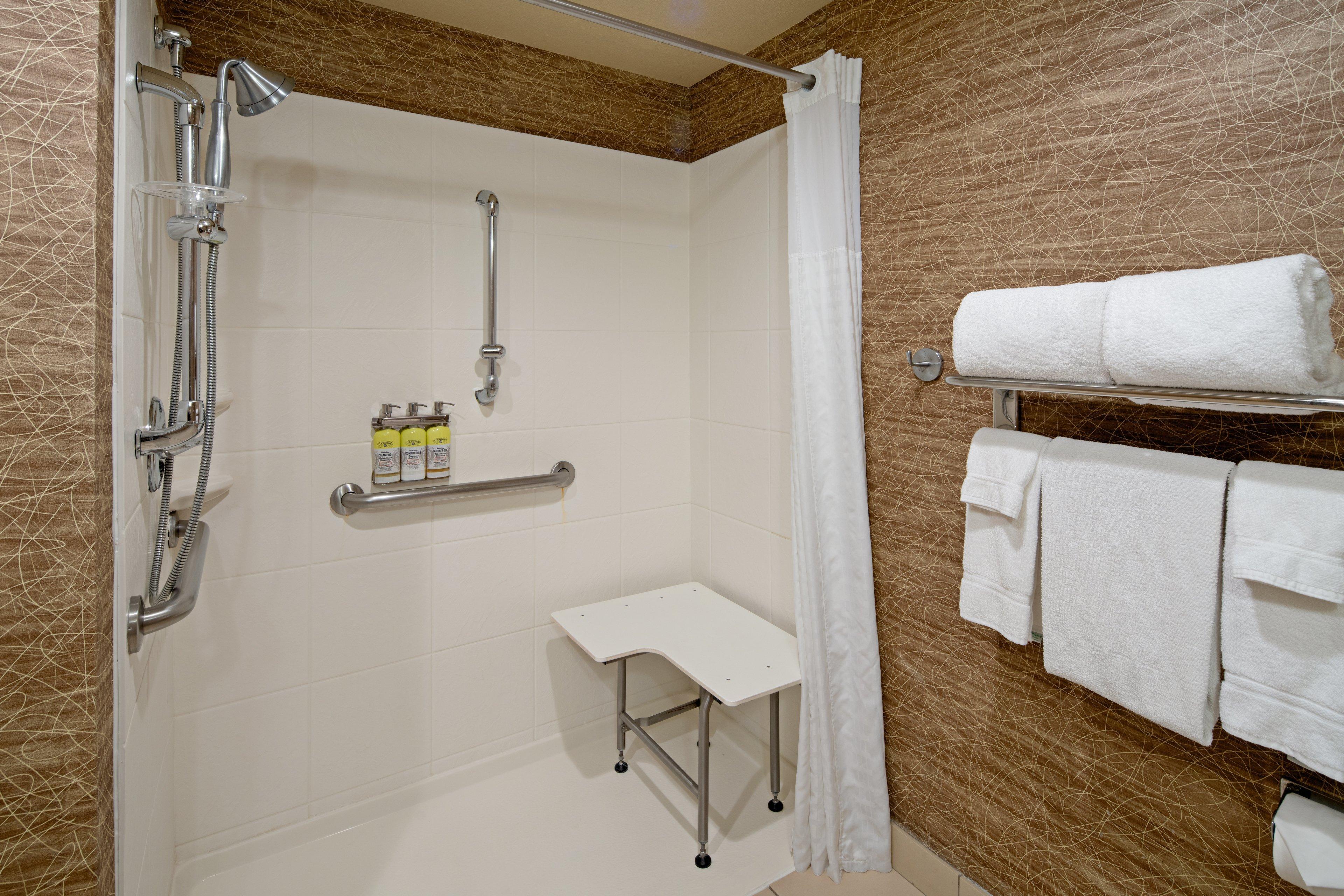 Holiday Inn Express Port Hueneme By Ihg Exterior foto