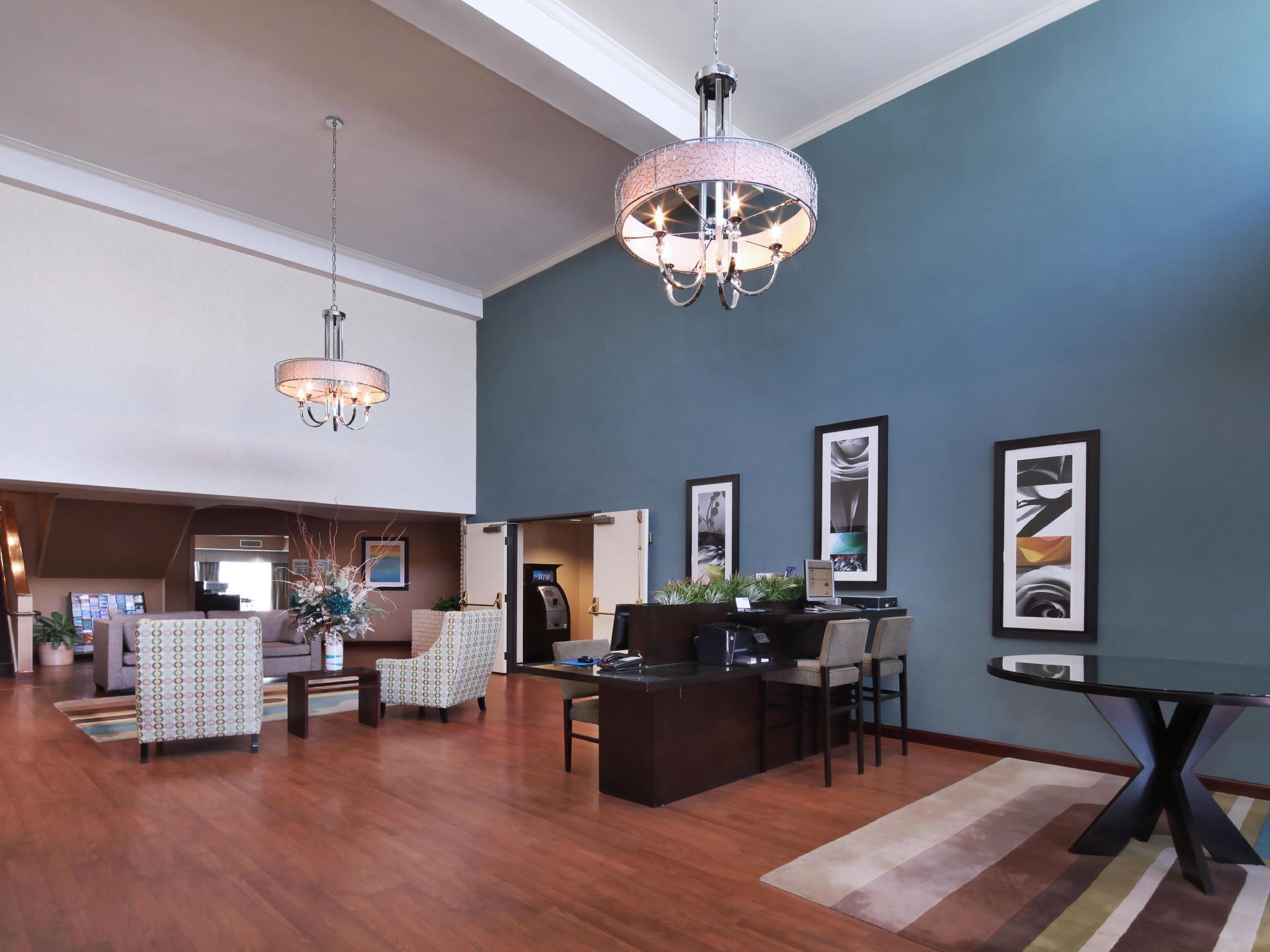 Holiday Inn Express Port Hueneme By Ihg Exterior foto