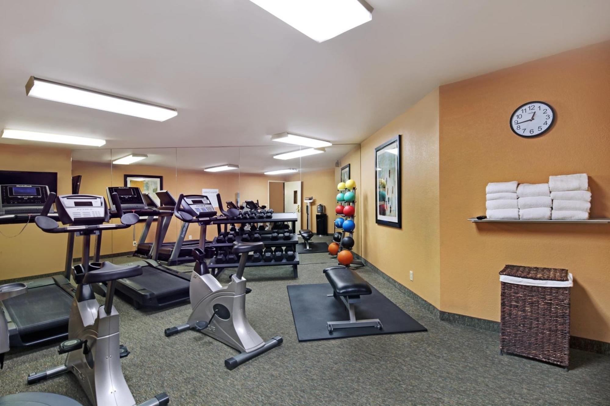 Holiday Inn Express Port Hueneme By Ihg Exterior foto