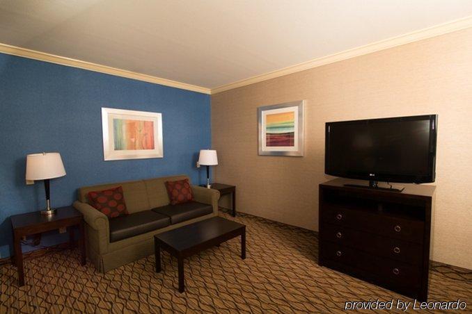 Holiday Inn Express Port Hueneme By Ihg Exterior foto